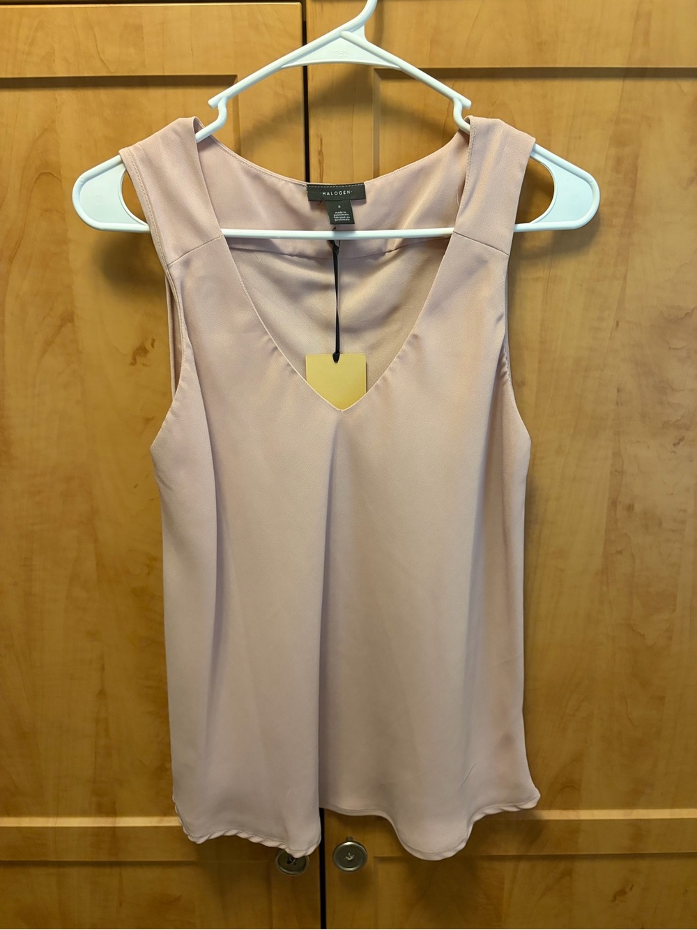 Halogen Sleeveless V-Neck Camisole in Blush